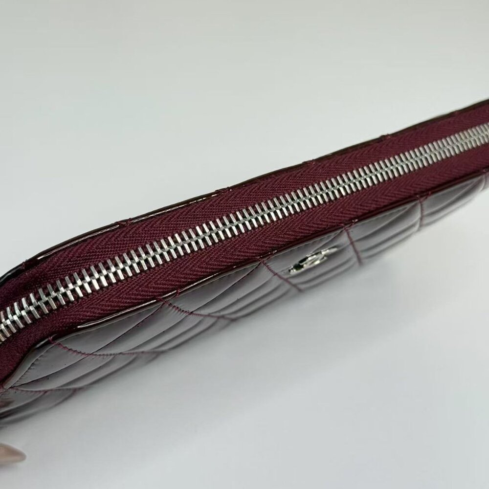 Chanel Burgundy Patent Leather Wallet with Classic Quilted Design - Picture 9 of 11